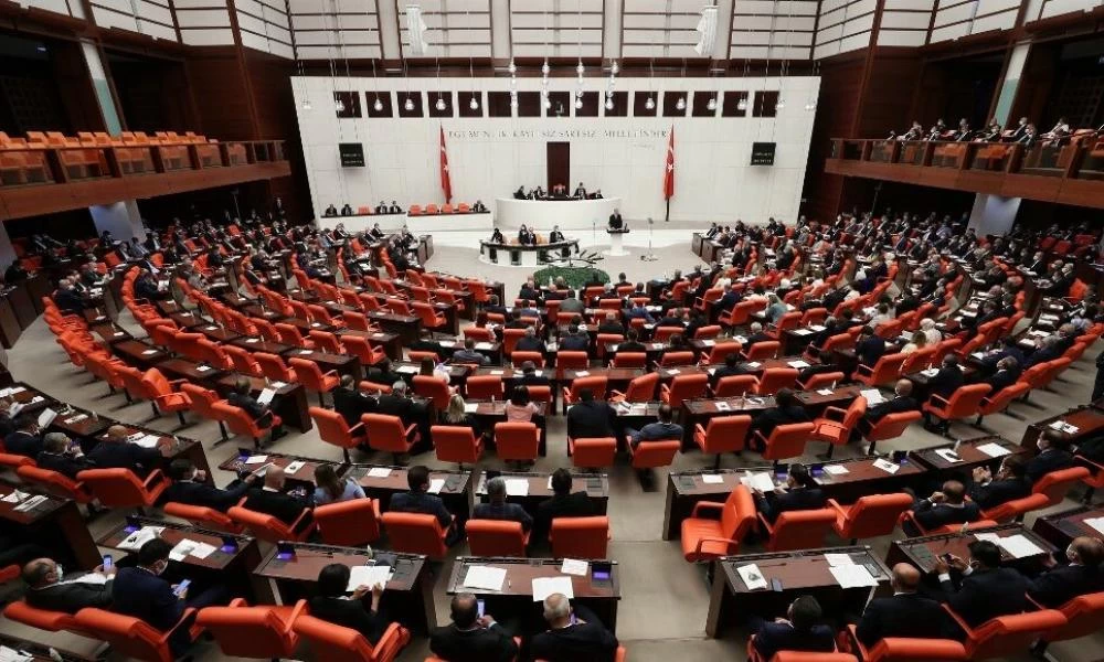 Καζάνι που βράζει η Τουρκία: Η αντιπολίτευση ζητεί κοινοβουλευτική έρευνα για την επιχείρηση φιάσκο των ΤΕΔ